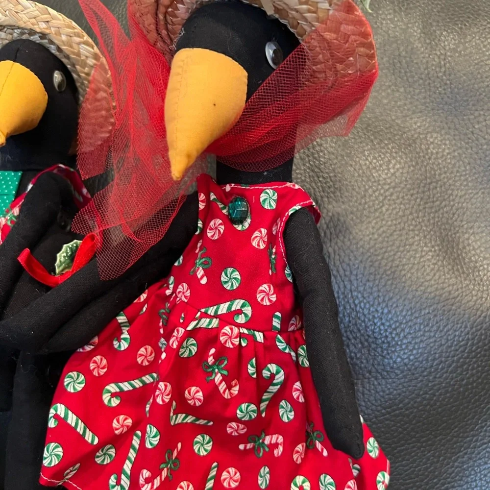 - Holiday crows birds